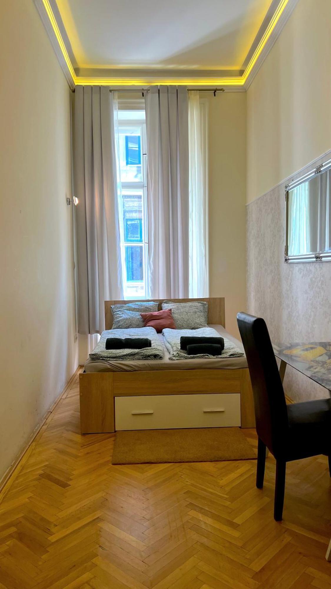 Guest house Of By Small *